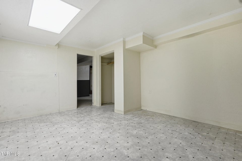 Photo #37: 490 Delaney Lane