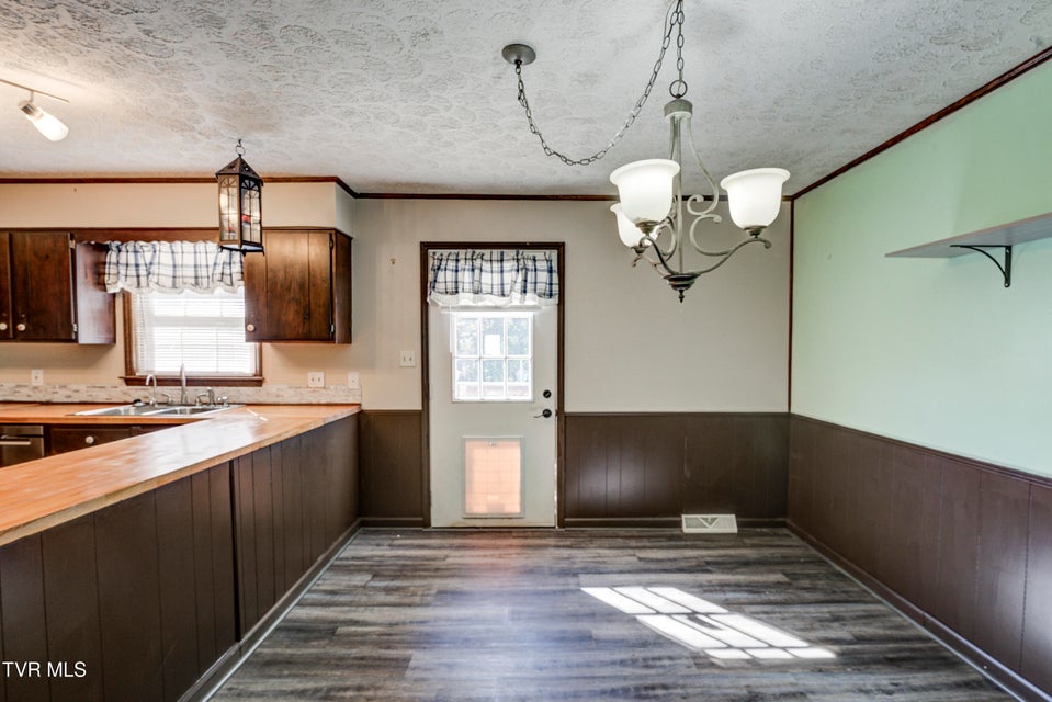 Photo #12: 607 Dover Avenue