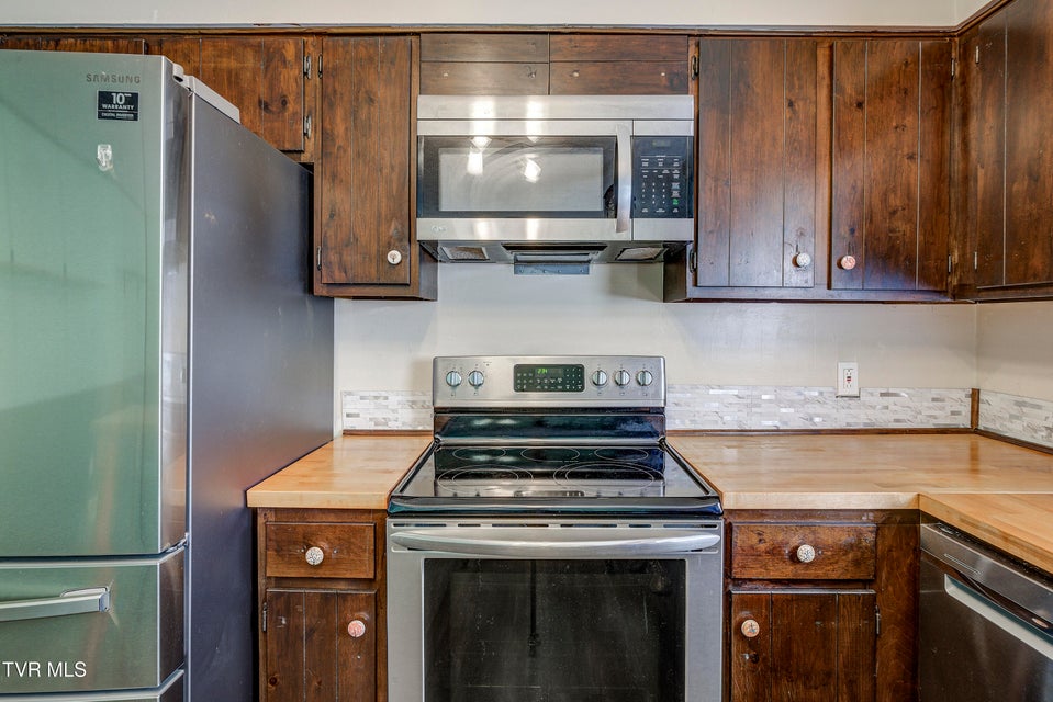 Photo #14: 607 Dover Avenue