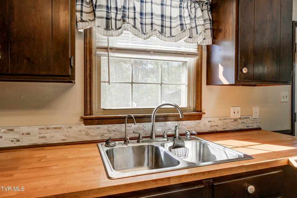 Photo #16: 607 Dover Avenue