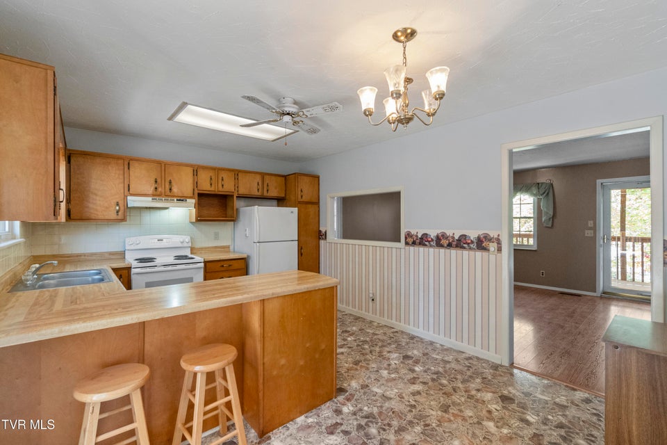 Photo #10: 403 Morningside Drive