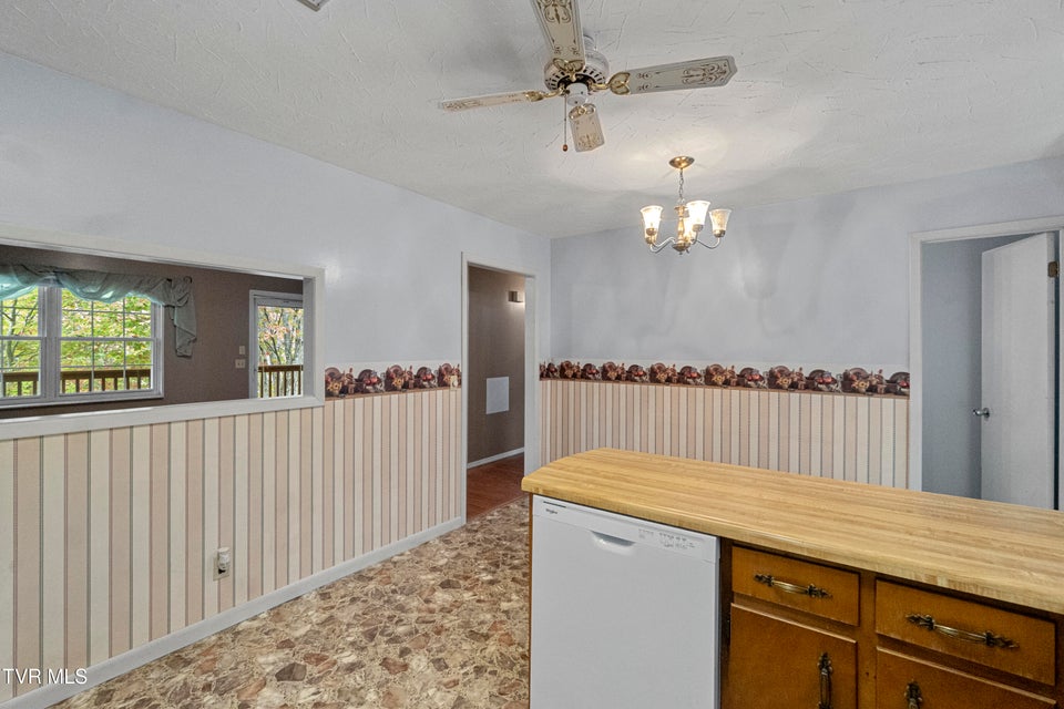 Photo #12: 403 Morningside Drive