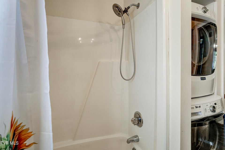 Photo #20: 607 Dover Avenue