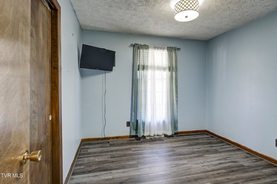 Photo #21: 607 Dover Avenue