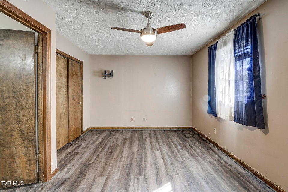 Photo #27: 607 Dover Avenue