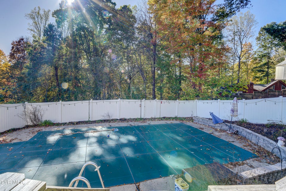 Photo #38: 607 Dover Avenue