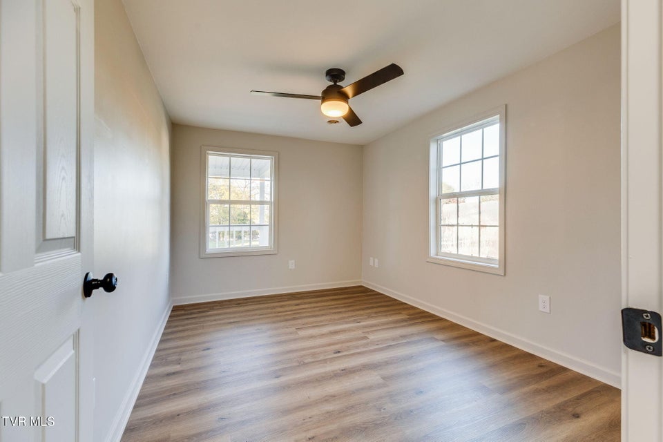 Photo #12: 1615 Maryland Avenue