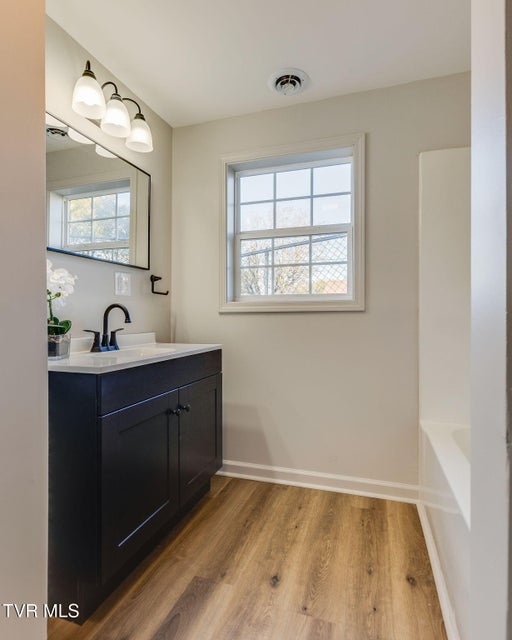 Photo #16: 1615 Maryland Avenue