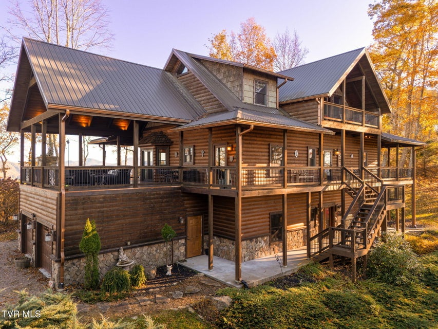 Photo #10: 7464 Callalantee Drive