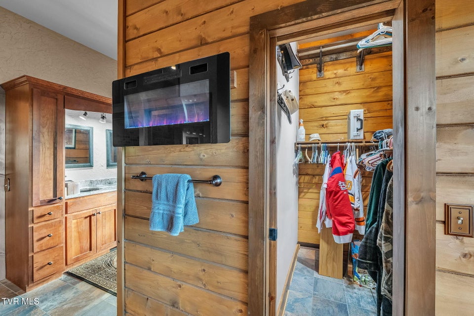 Photo #44: 7464 Callalantee Drive