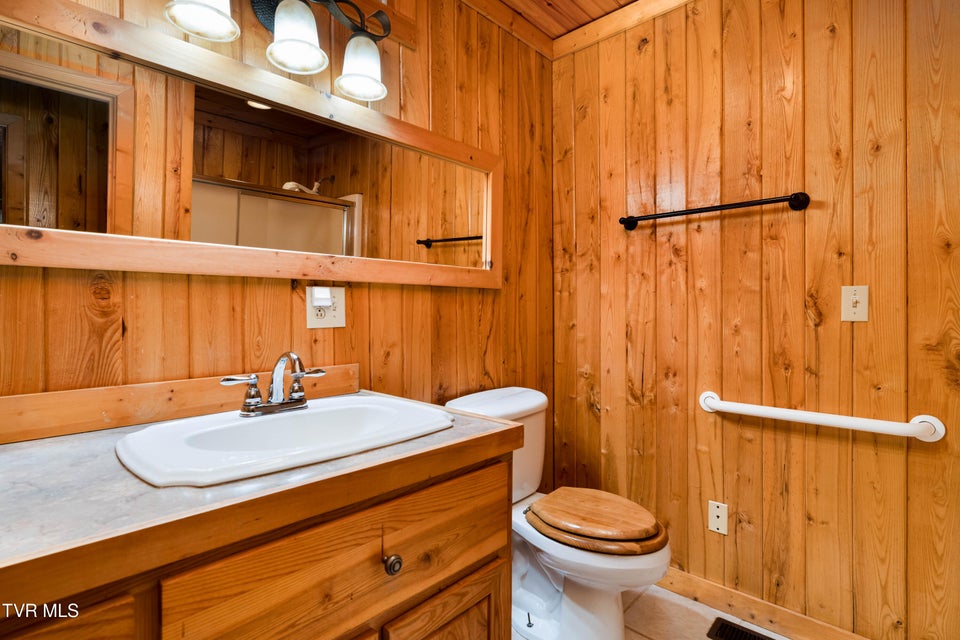 Photo #35: 928 Avery Branch Road