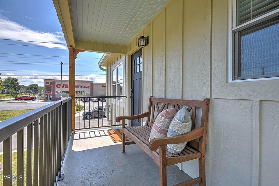 Photo #6: 1132 1/2 Virginia Avenue