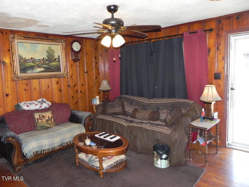 Photo #2: 404 Market Street