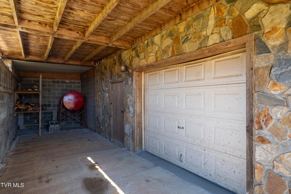 Photo #46: 928 Avery Branch Road