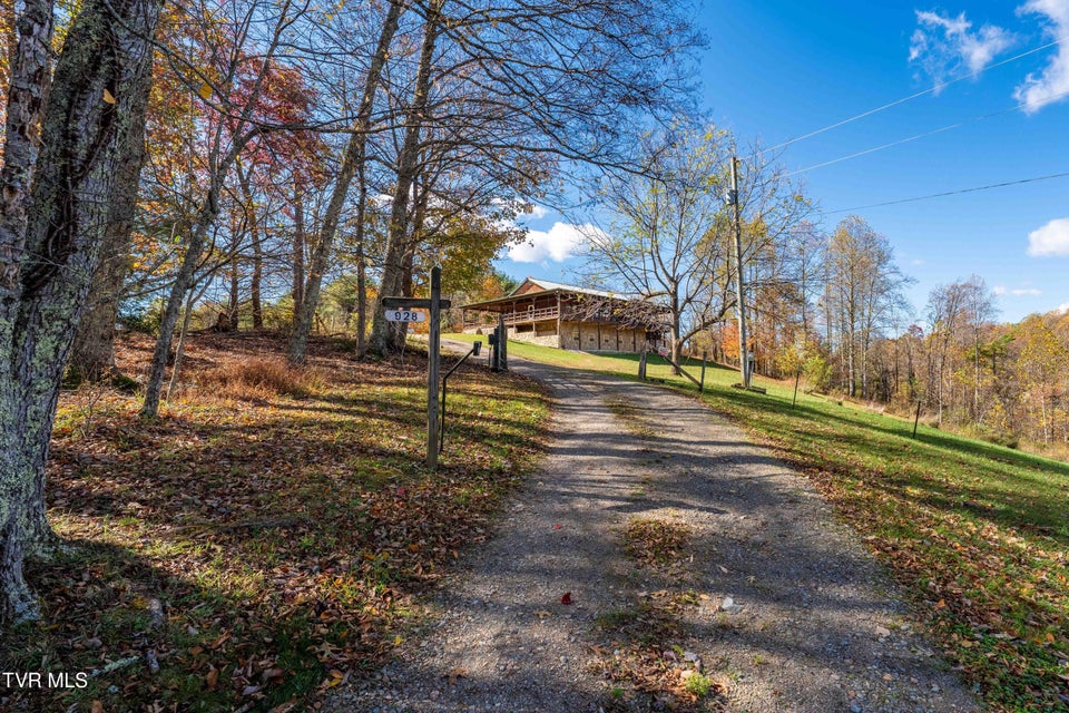 Photo #4: 928 Avery Branch Road