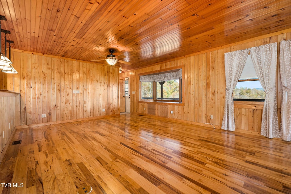 Photo #50: 928 Avery Branch Road