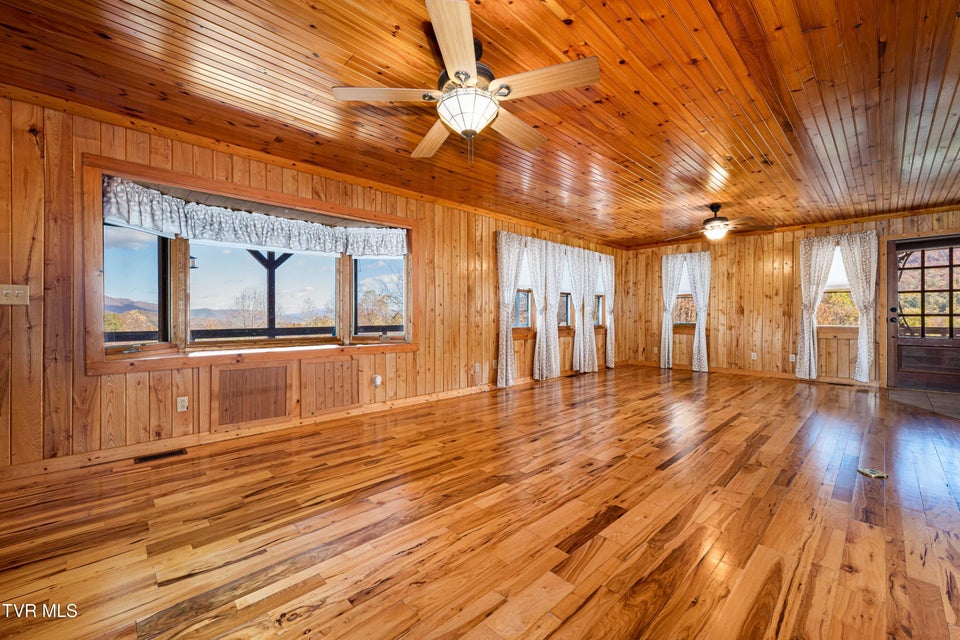 Photo #51: 928 Avery Branch Road