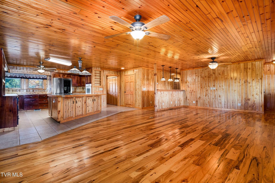 Photo #56: 928 Avery Branch Road