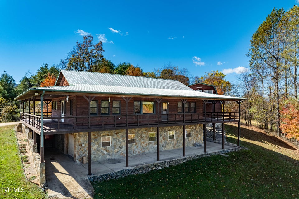 Photo #2: 928 Avery Branch Road