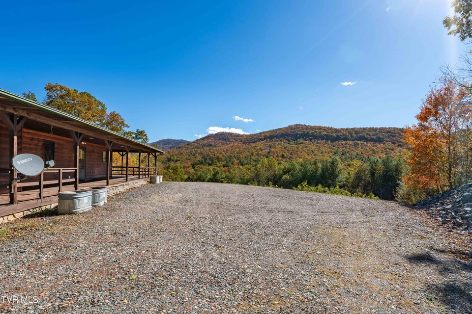 Photo #76: 928 Avery Branch Road