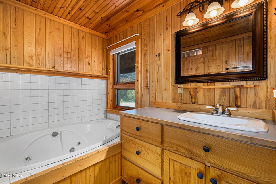 Photo #82: 928 Avery Branch Road