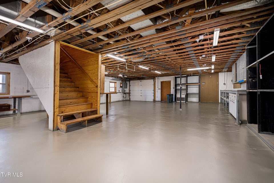 Photo #85: 928 Avery Branch Road