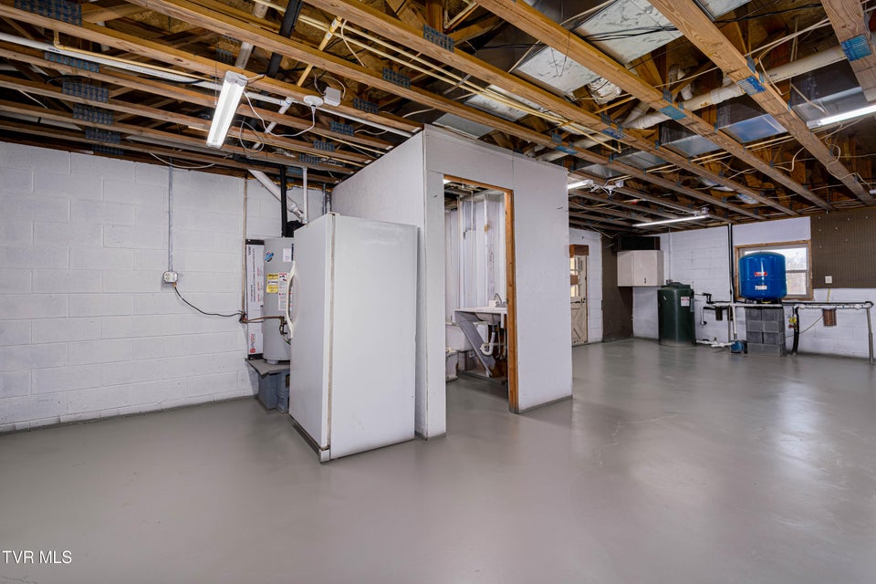 Photo #90: 928 Avery Branch Road