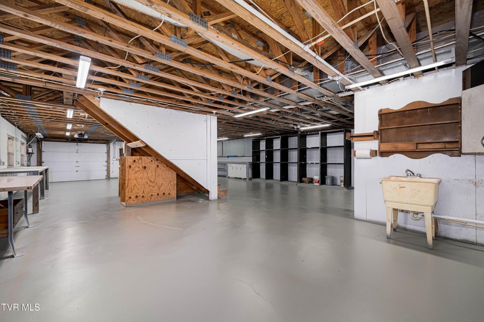 Photo #92: 928 Avery Branch Road