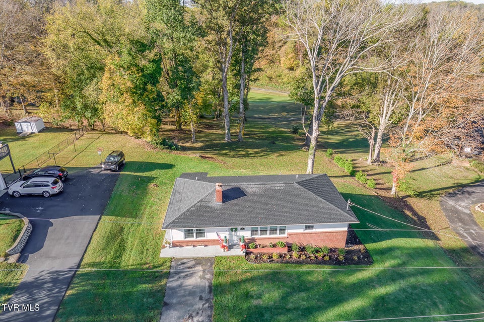 Photo #3: 501 Golf Course Drive