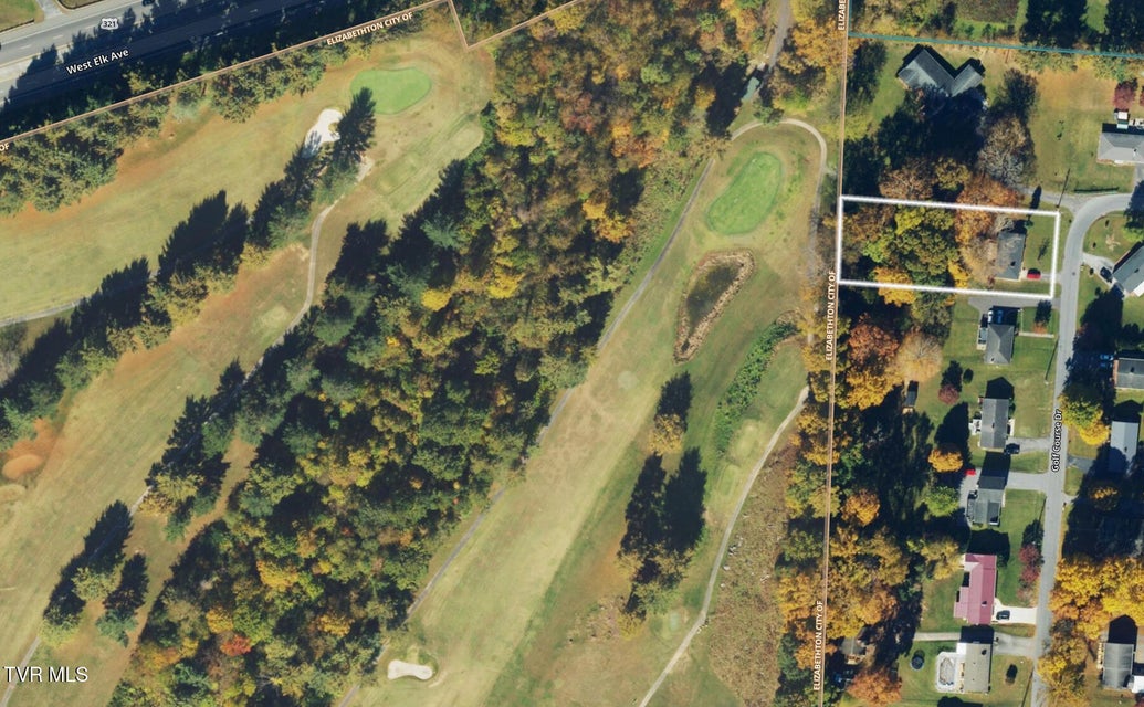 Photo #28: 501 Golf Course Drive