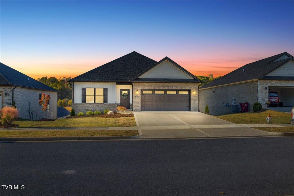 Photo #3: 2376 Haystack Circle