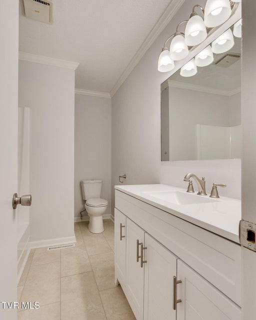 Photo #25: 506 Edgewood Drive