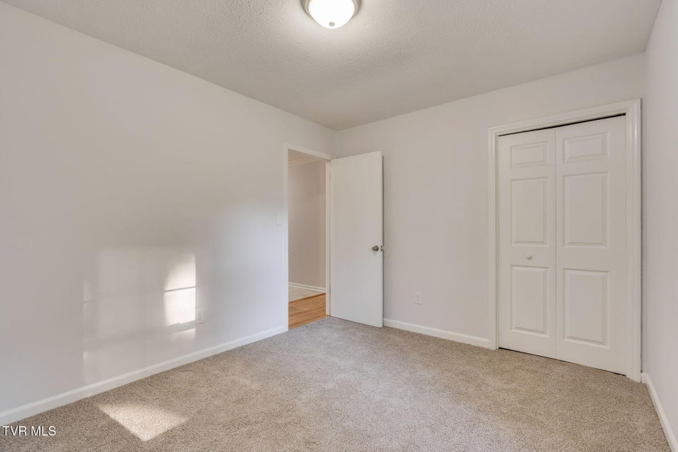 Photo #29: 506 Edgewood Drive