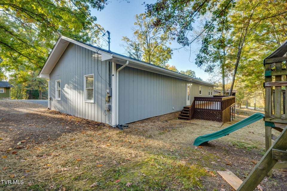 Photo #43: 506 Edgewood Drive