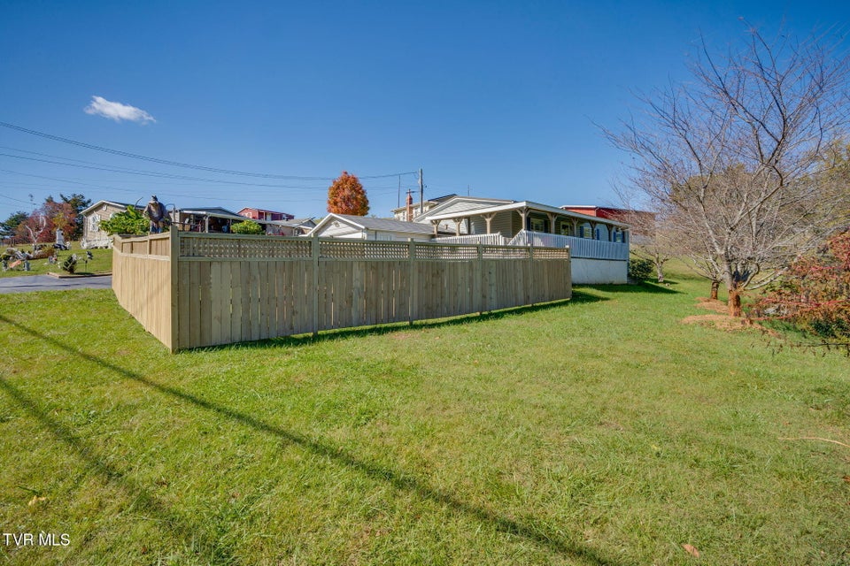 Photo #2: 4592 Cherokee Road