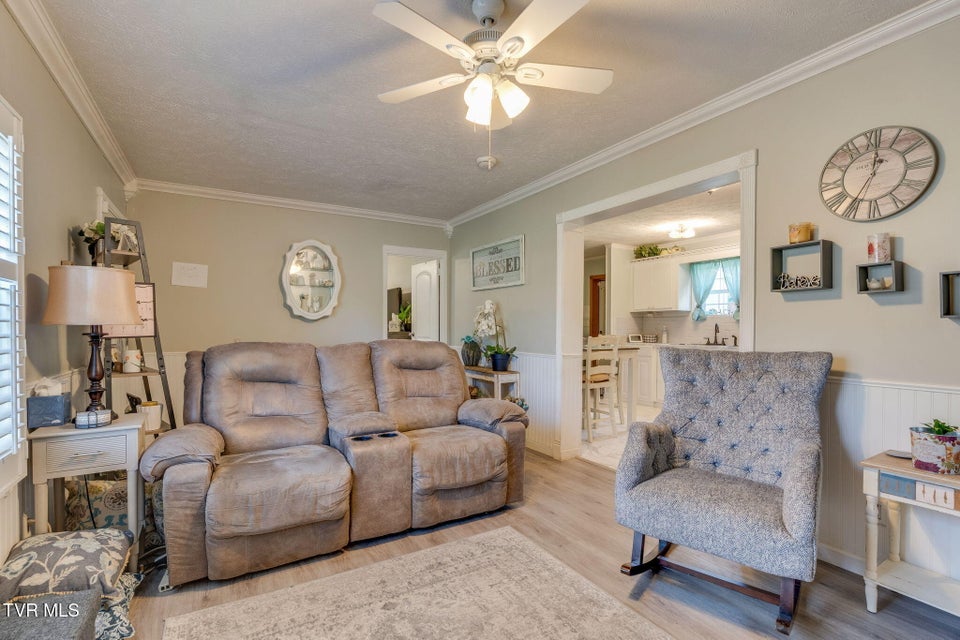 Photo #7: 4592 Cherokee Road