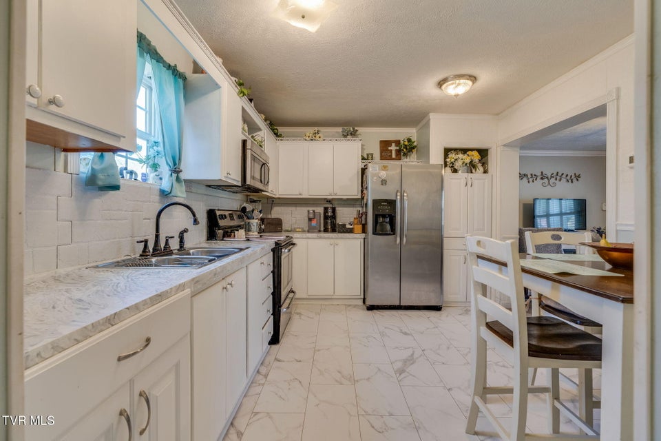 Photo #10: 4592 Cherokee Road