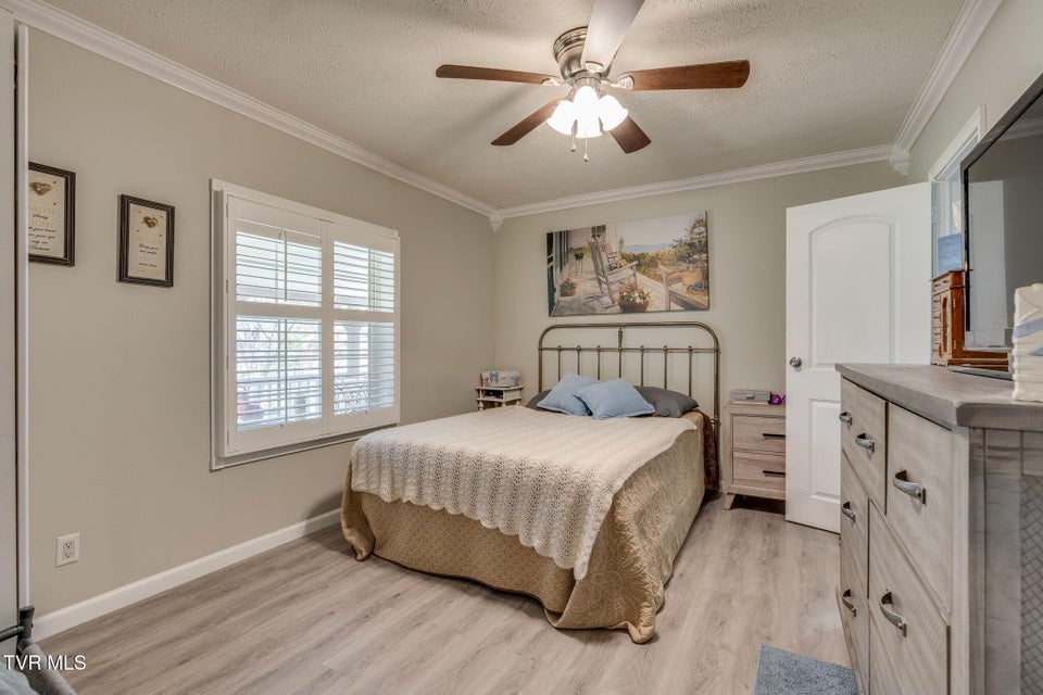 Photo #12: 4592 Cherokee Road