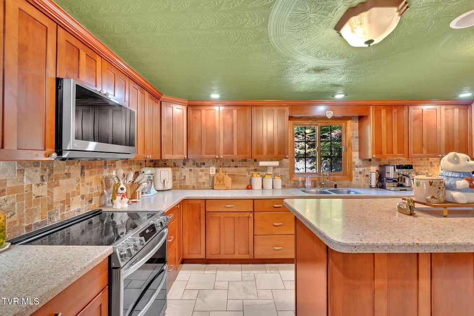 Photo #7: 2713 Country Club Road