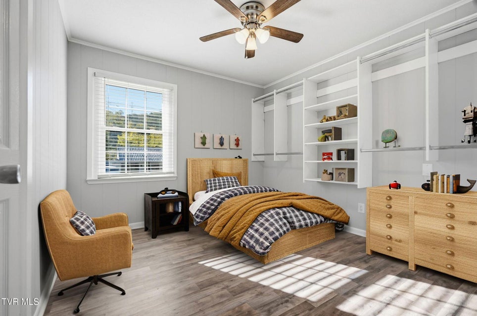 Photo #33: 2850 Ashley Street