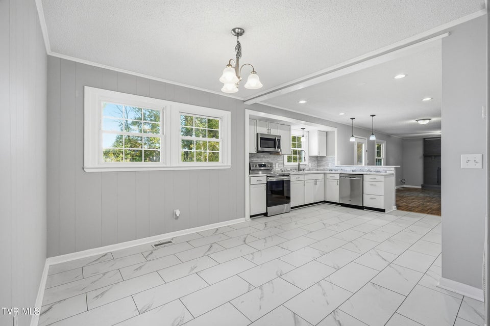 Photo #13: 2850 Ashley Street