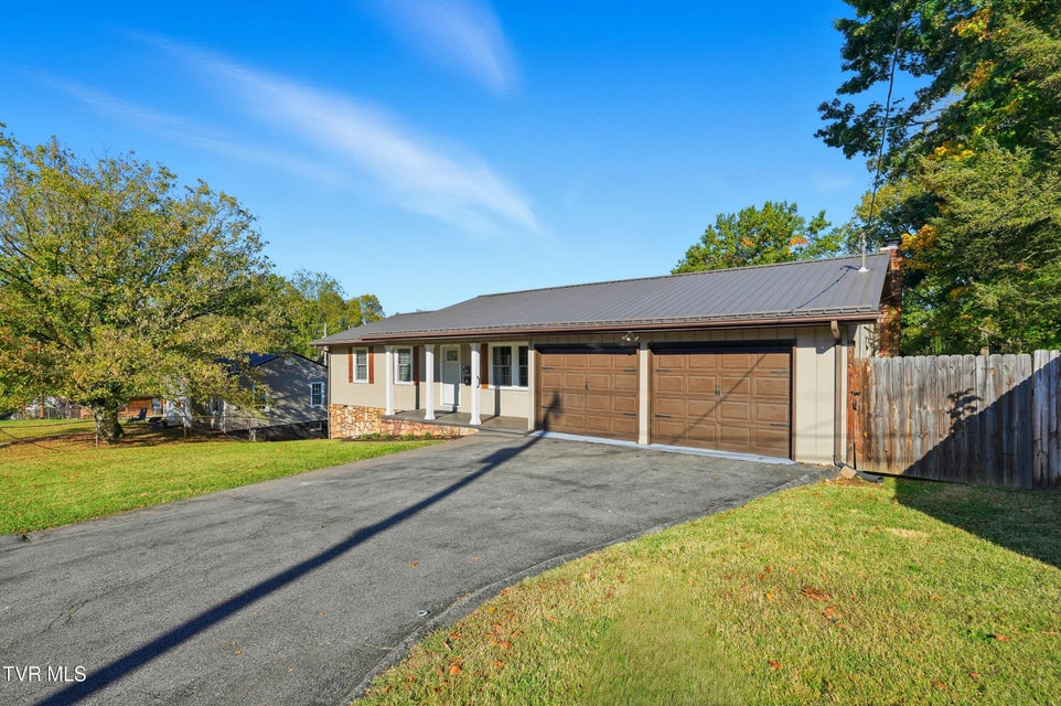 Photo #3: 2850 Ashley Street