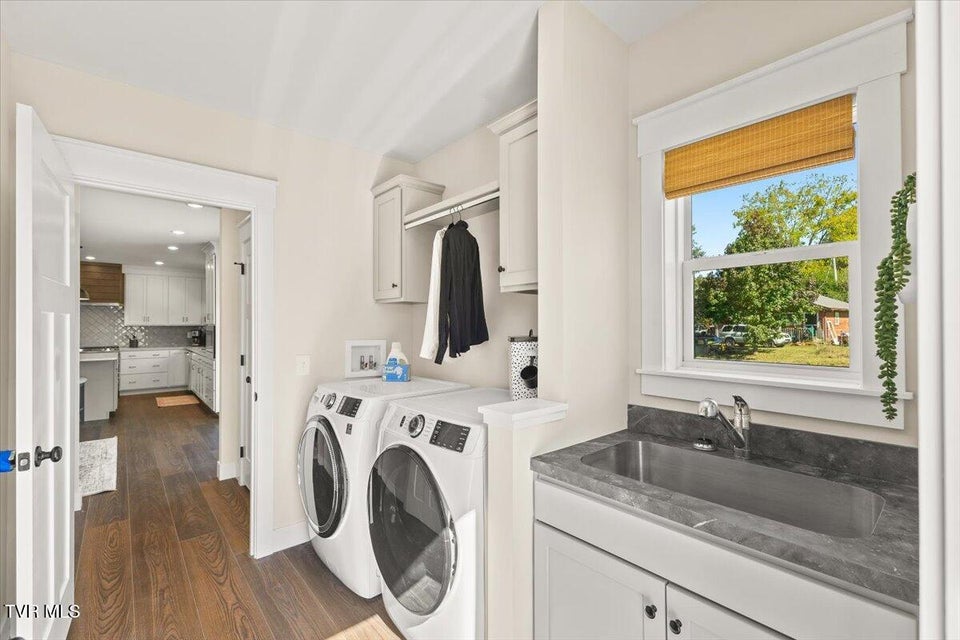 Photo #35: 105 Bishop Hollow Road