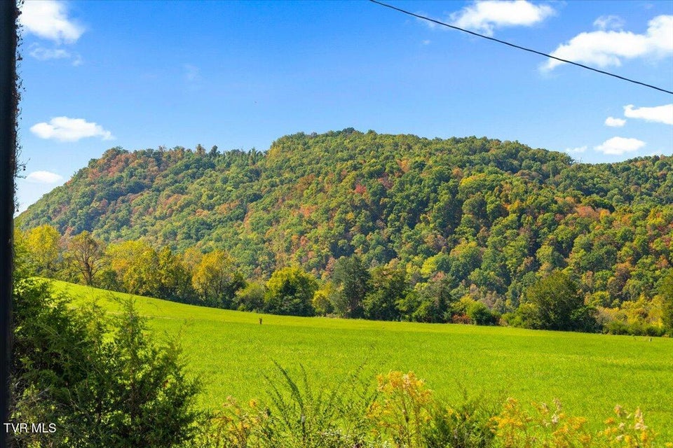 Photo #10: 105 Bishop Hollow Road