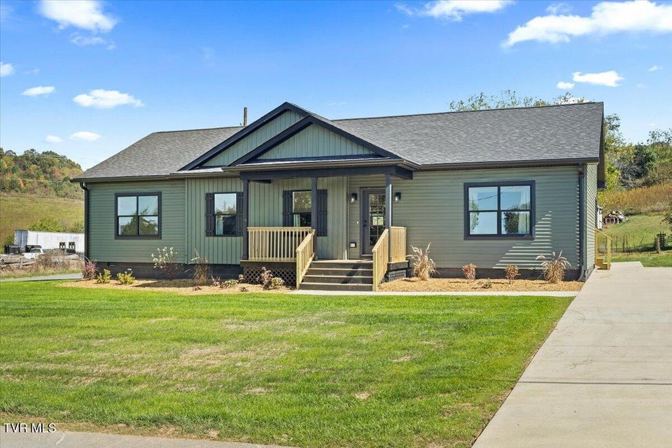 Photo #2: 105 Bishop Hollow Road