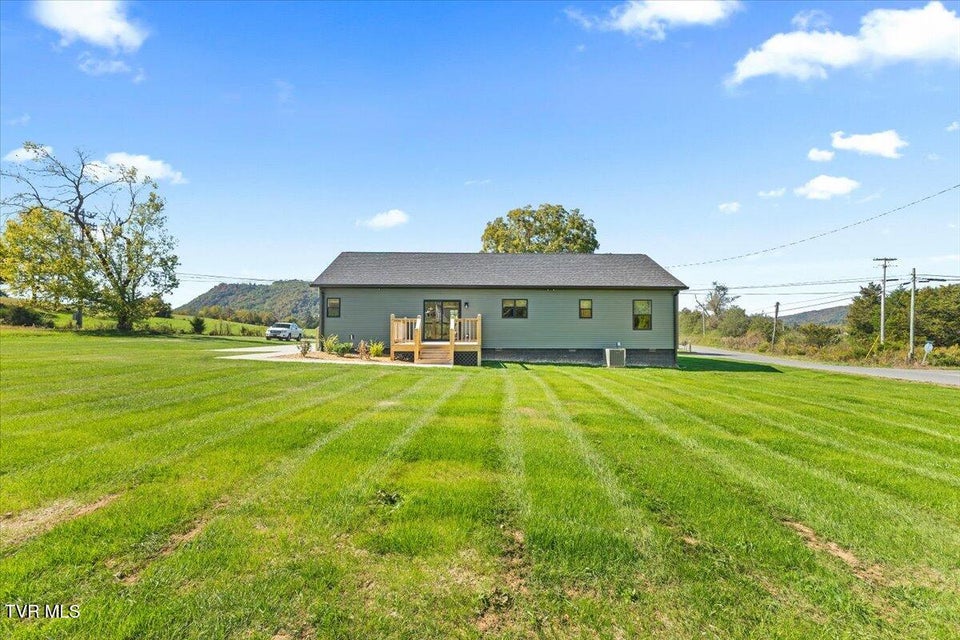 Photo #9: 105 Bishop Hollow Road