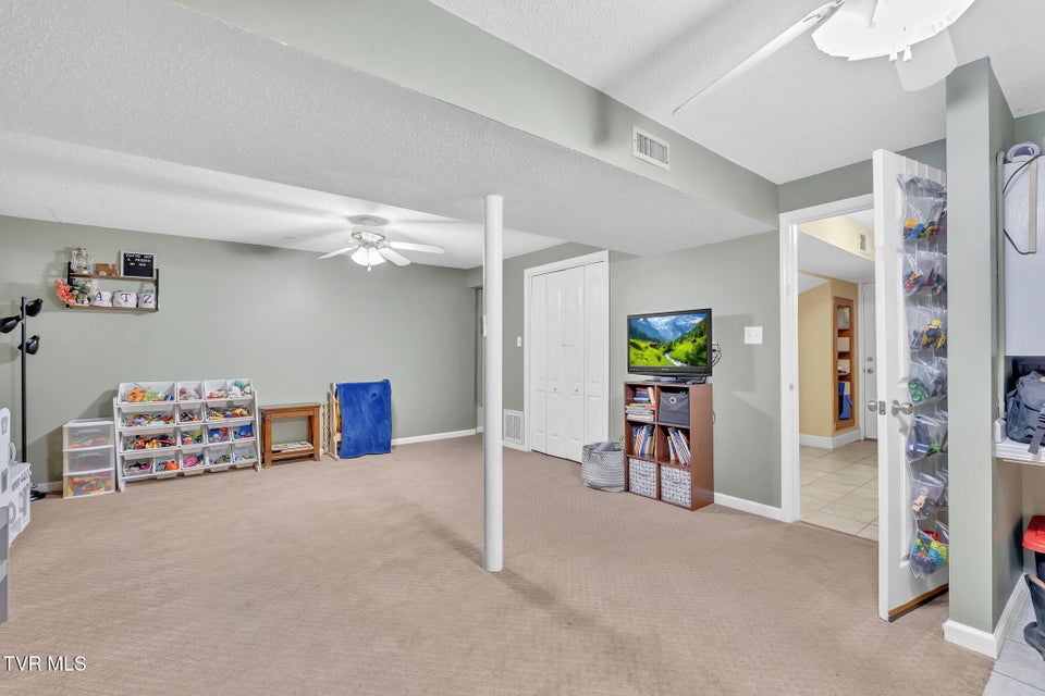 Photo #27: 437 Merman Road