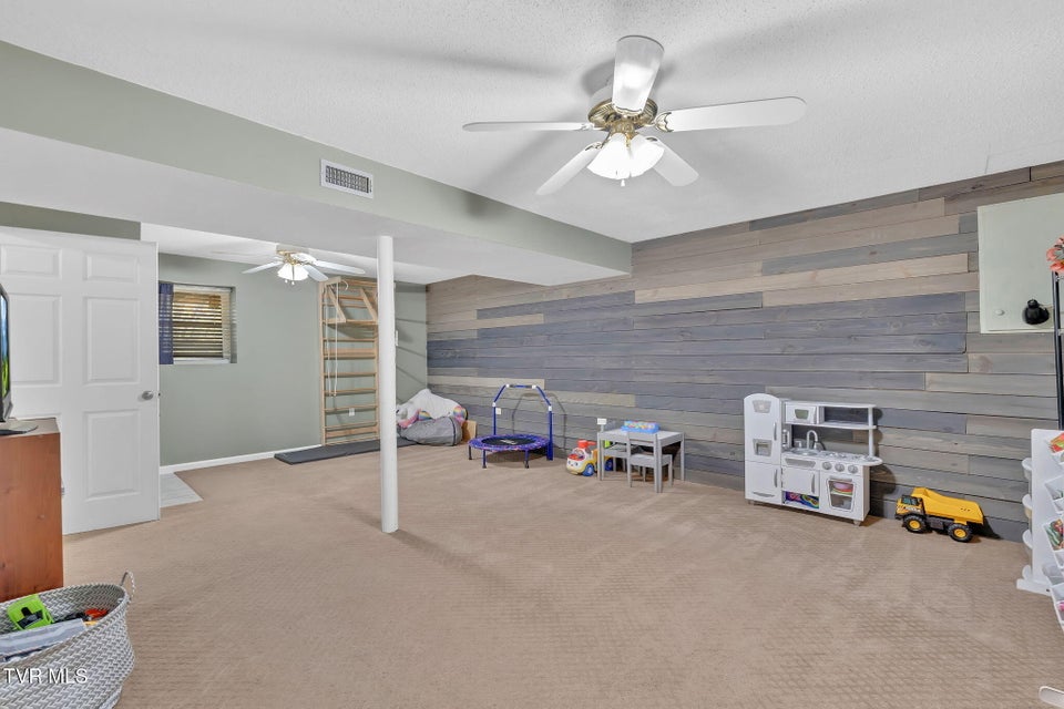 Photo #26: 437 Merman Road