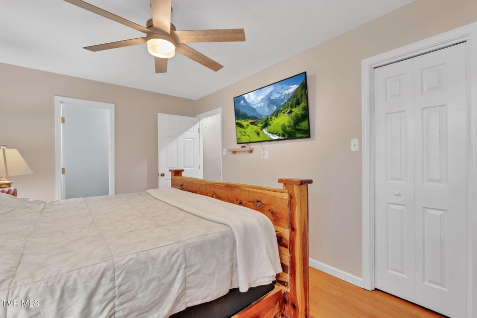 Photo #18: 437 Merman Road