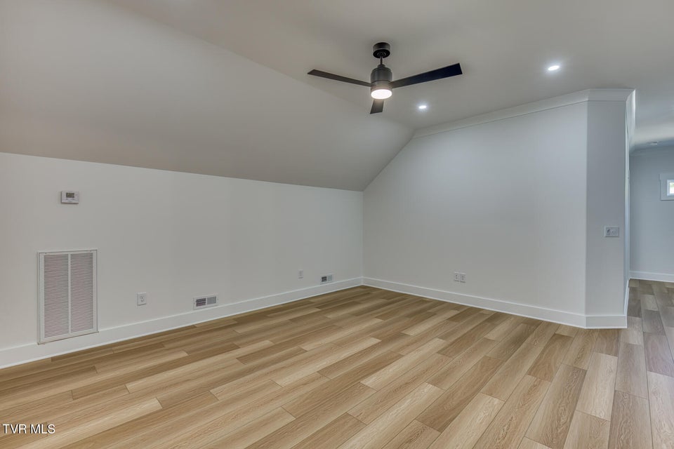 Photo #35: 23 Station Way